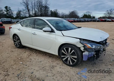 2019 Nissan Altima Platinum from USA, damaged, VIN 1N4BL4FV5KC114092